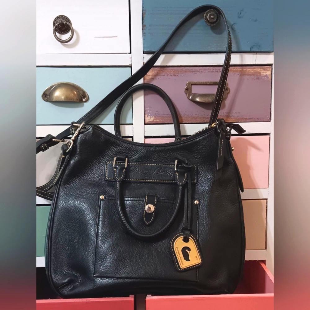 💜 Dooney & Bourke Black Leather  Handbag Shoulder Purse EUC